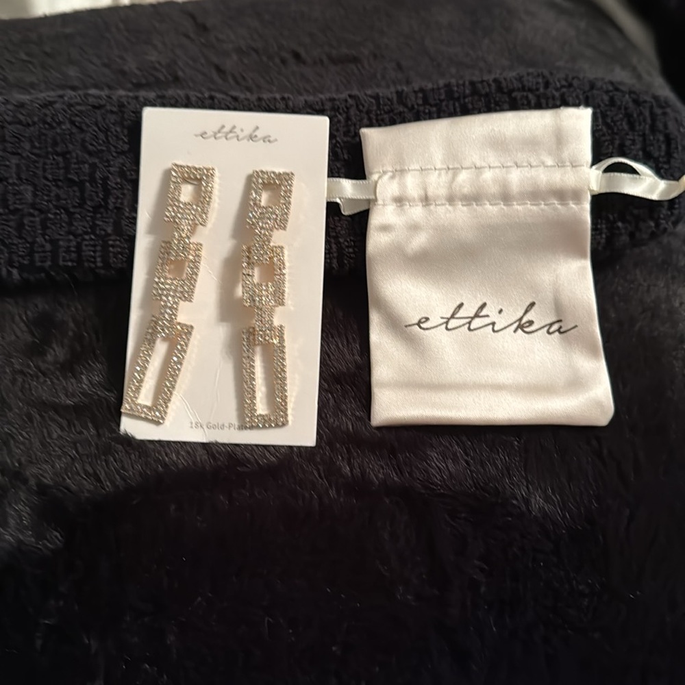 Ettika CRYSTAL RECTANGLE CHAIN LINK 18K GOLD PLATED EARRINGS, $70 - Picture 4 of 4
